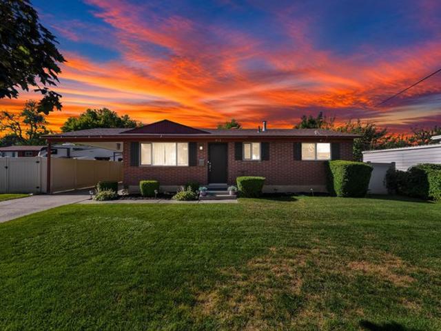 House for sale in Sandy, Utah