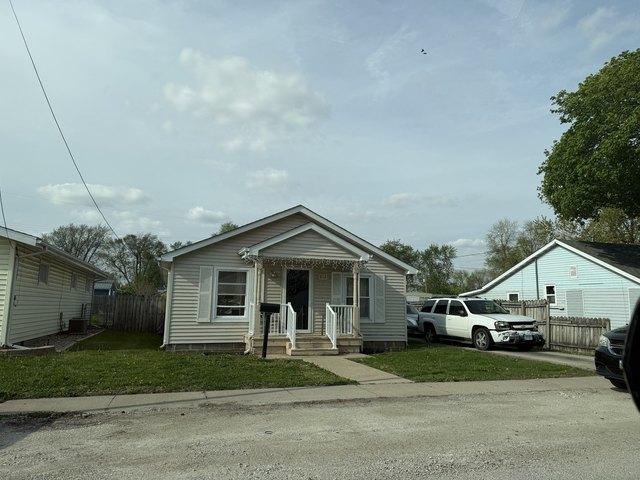 House for sale in Douglas, Illinois
