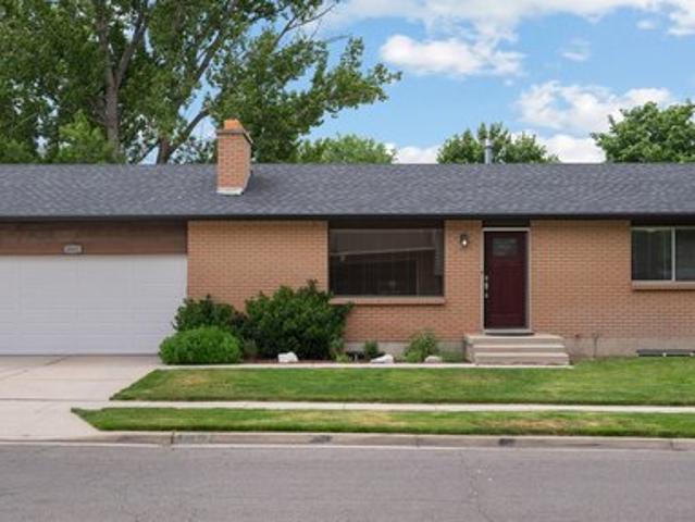House for sale in Sandy, Utah