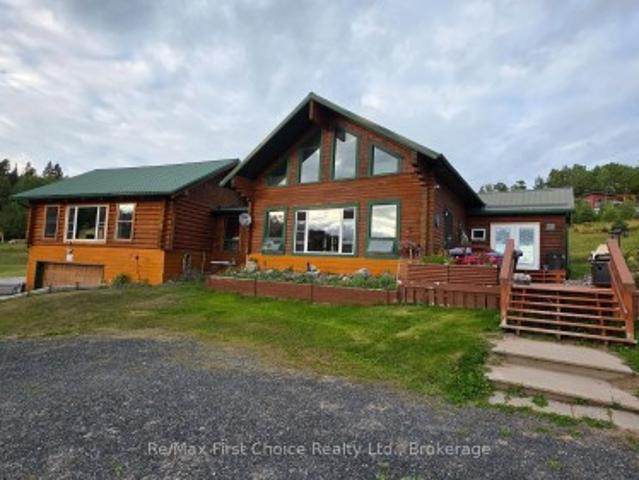 House for sale in Kenora, Northwestern Ontario