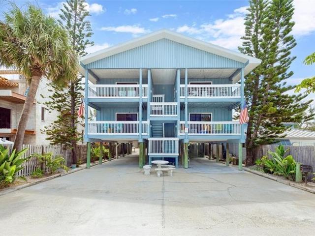 Condo for sale in Indian Rocks Beach, Florida