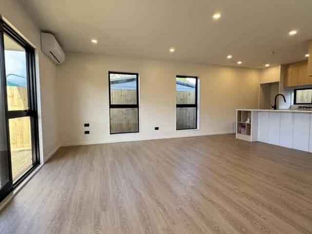 House for rent in Mount Wellington, Oroua County