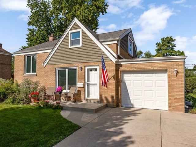 House for sale in La Grange Park, Illinois