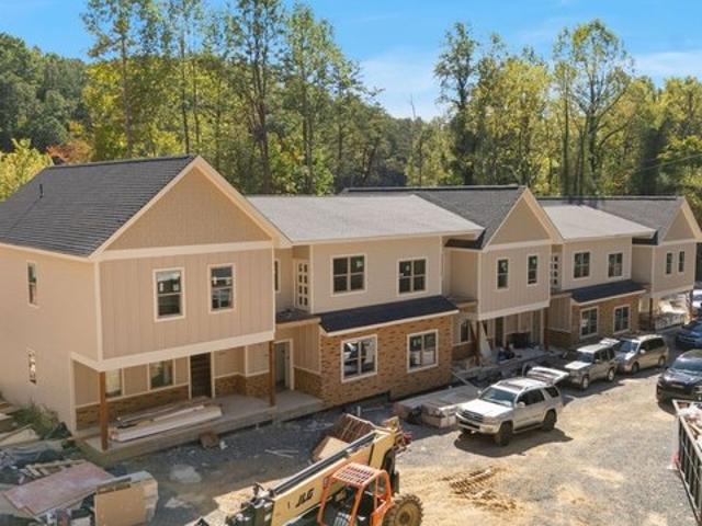 Townhouse for sale in Gatlinburg, East Tennessee