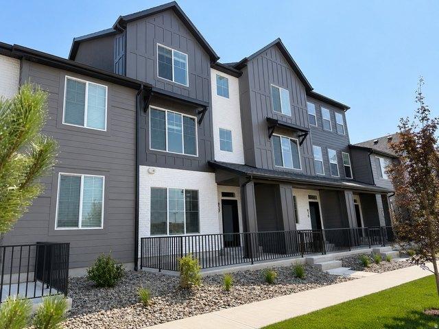 Townhouse for sale in North Salt Lake, Utah