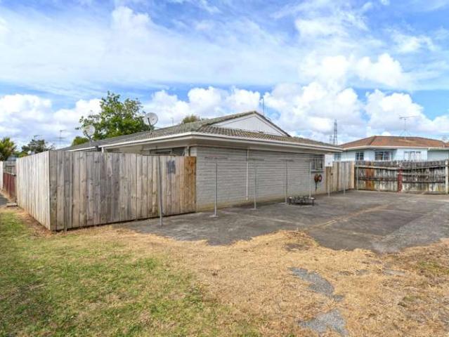 Apartment for sale in Mount Wellington