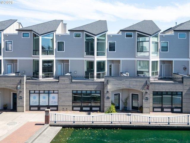 Townhouse for sale in Oregonia