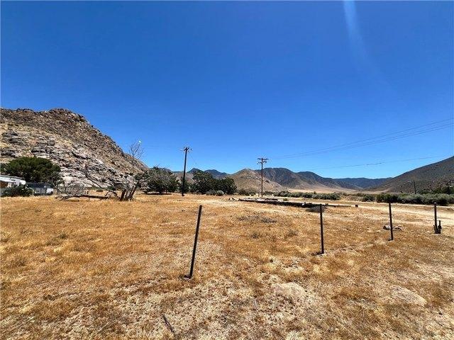 Land for sale in Onyx, California