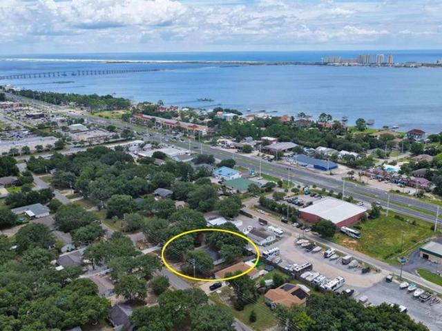 House for sale in Navarre, Florida