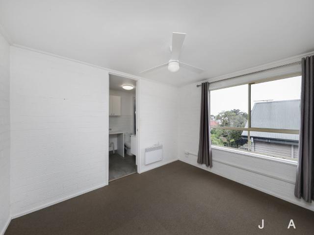 Apartment for rent in Flemington, Melbourne
