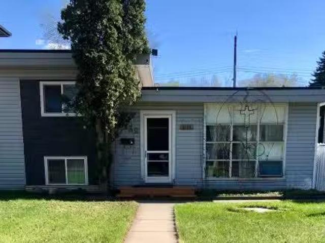 House for sale in Wedgewood, Alberta