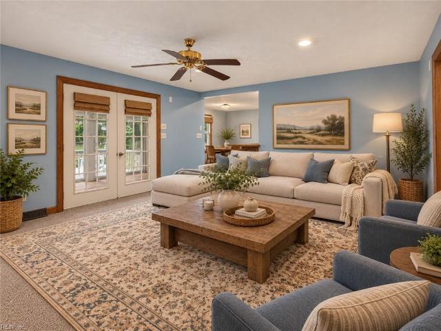 House for sale in Signpine, Gloucester