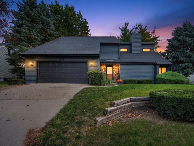 House for sale in The Knolls, West Des Moines