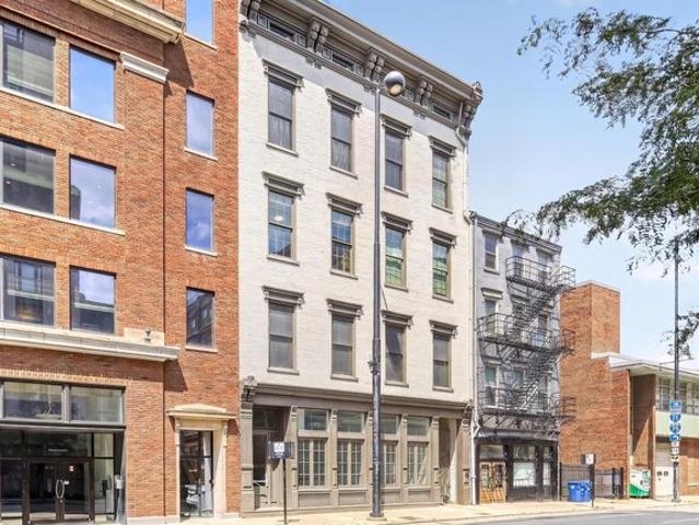 Condo for sale in Roselawn, Ohio