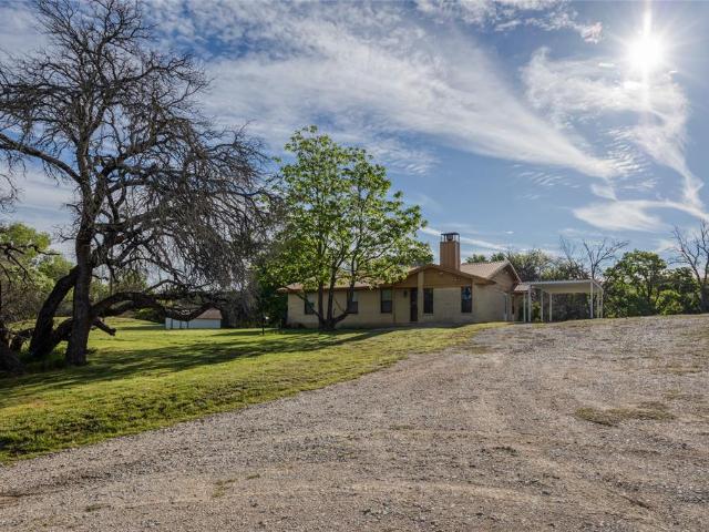 House for sale in Wise, Texas