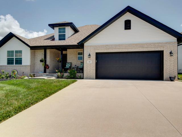 House for sale in Nixa, Missouri