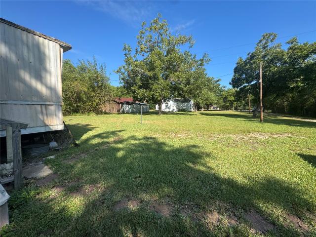House for sale in Highlands, Harris County