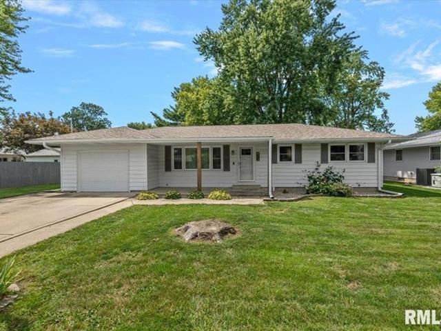 House for sale in Taylorville, Christian County