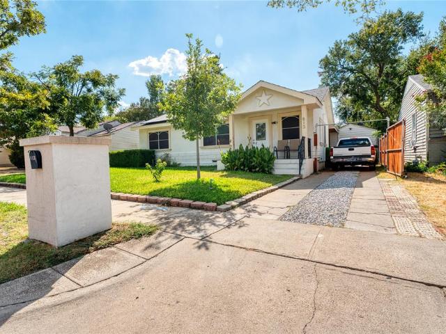 House for sale in Irving, Dallas County