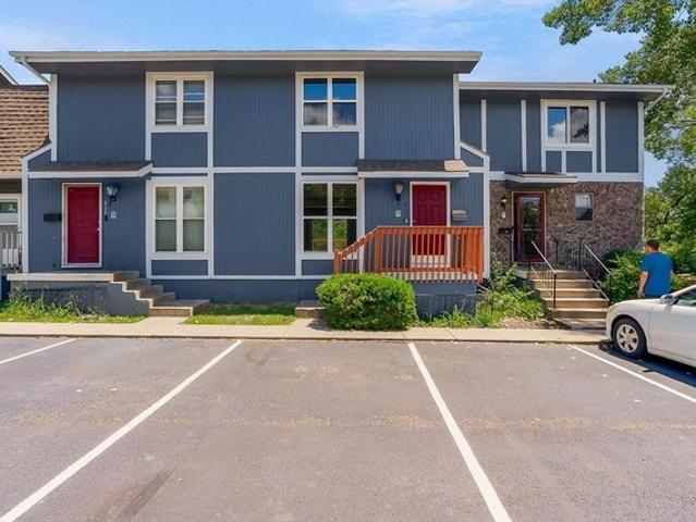 Townhouse for sale in Grandview, Missouri