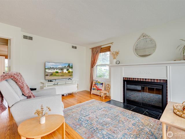 House for sale in Kelso, Washington