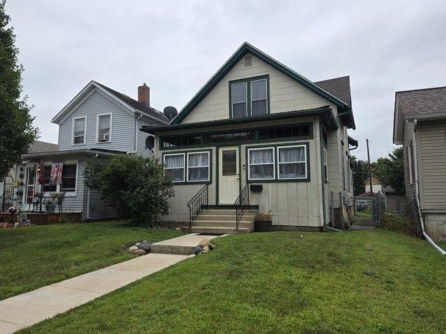 House for sale in Ottawa, Illinois