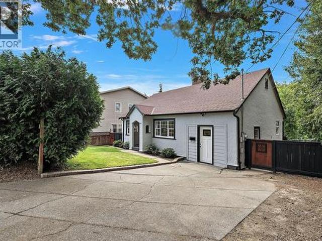 House for sale in Saanich, British Columbia