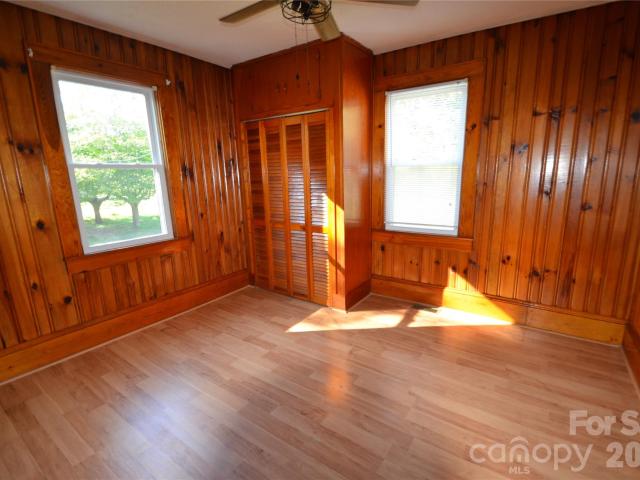 House for sale in Valdese, Burke County