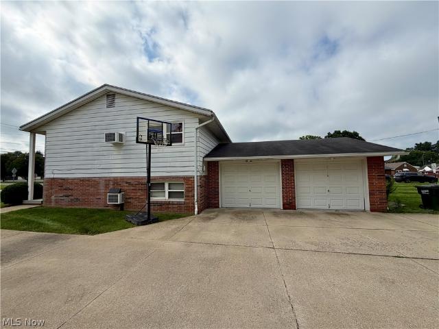 House for sale in Louisville, Ohio