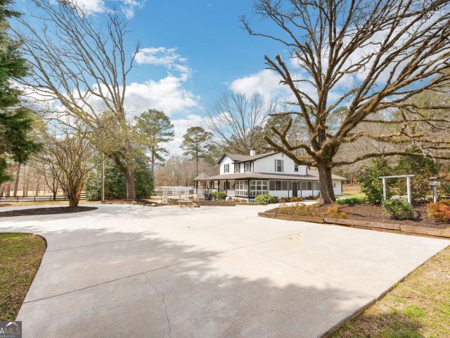 House for sale in Fayetteville, Georgia