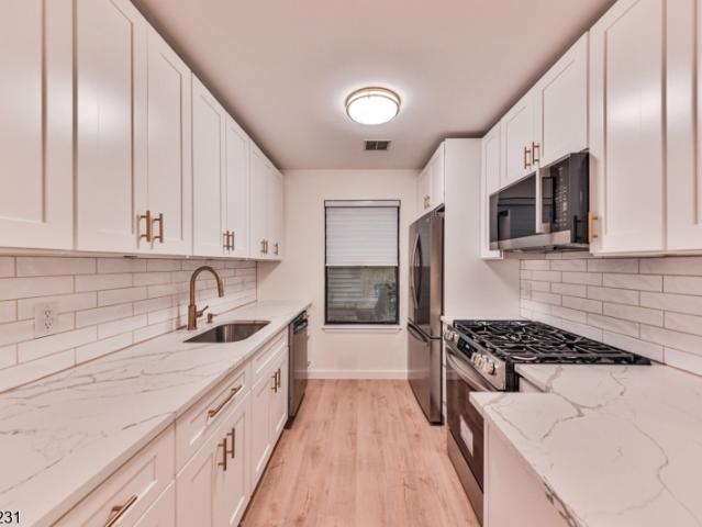Condo for sale in Glen Gardner, New Jersey
