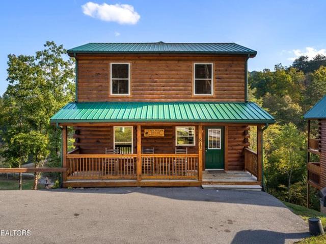 House for sale in Pigeon Forge, East Tennessee