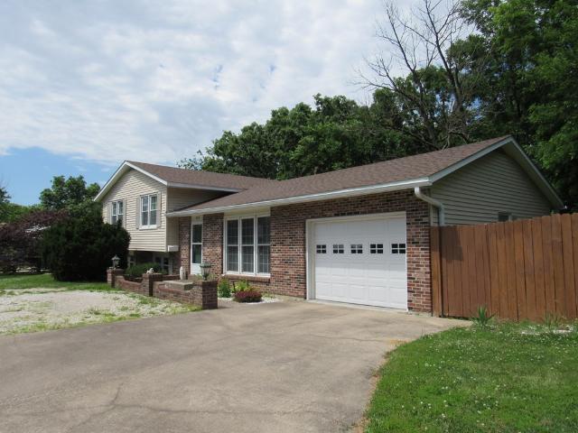 House for sale in Macon, Missouri