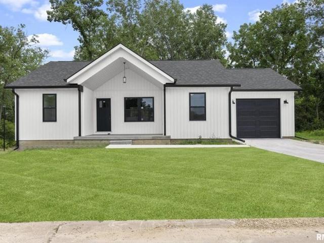 House for sale in Carbon Cliff, Illinois