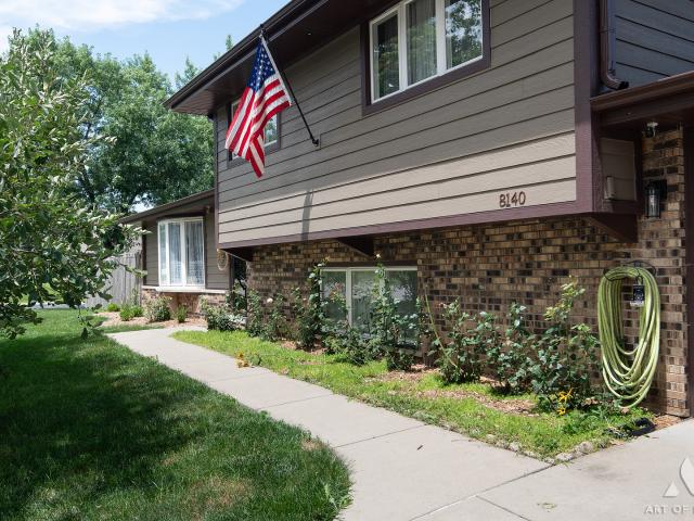 House for sale in Hickory Hills, Illinois