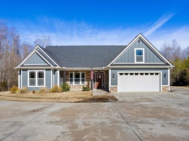 House for sale in Campobello, South Carolina