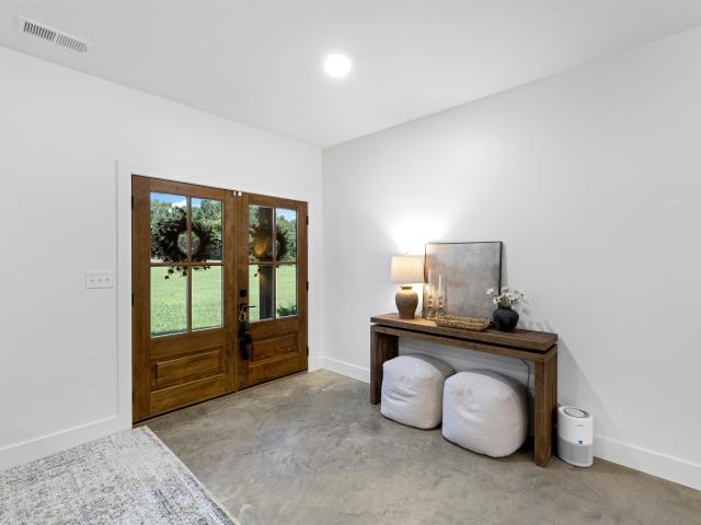 House for sale in Vinemont, Alabama