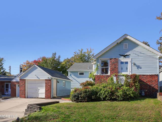 House for sale in Laurence Harbor, Old Bridge Township