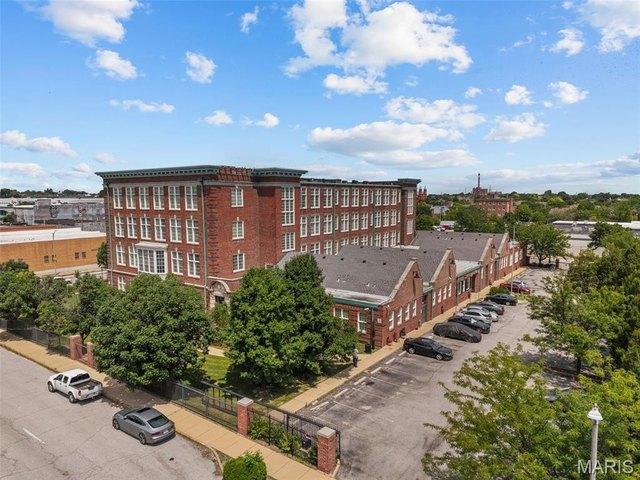 House for sale in Saint Louis, Missouri