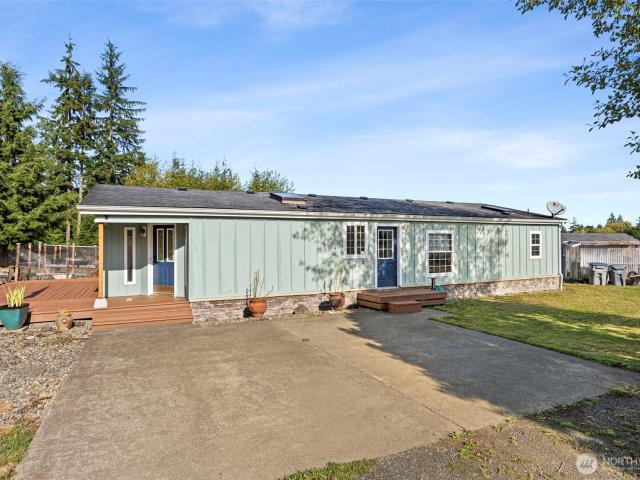 House for sale in Cosmopolis, Grays Harbor County