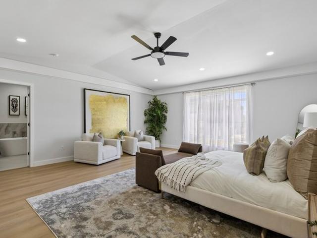 Townhouse for sale in Grand Prairie, Texas