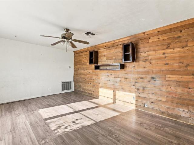 House for sale in McGregor, McLennan County