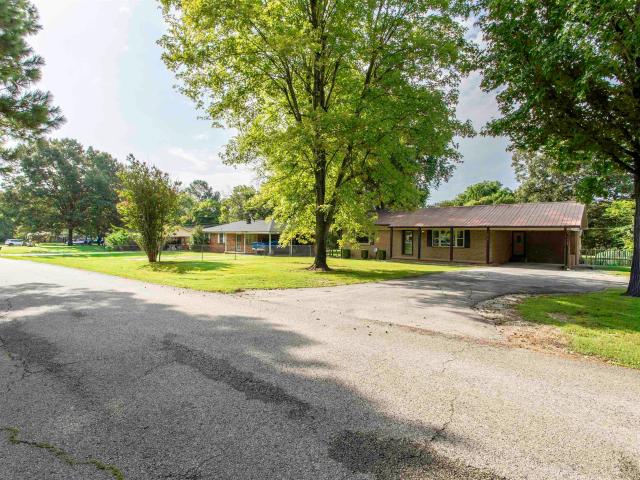 House for sale in Ark