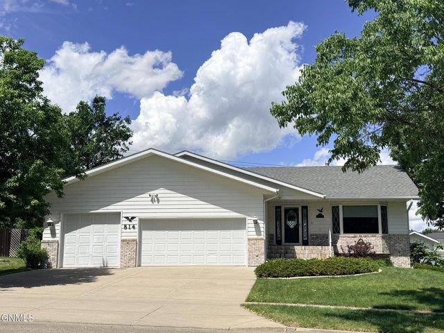House for sale in Bismarck, North Dakota