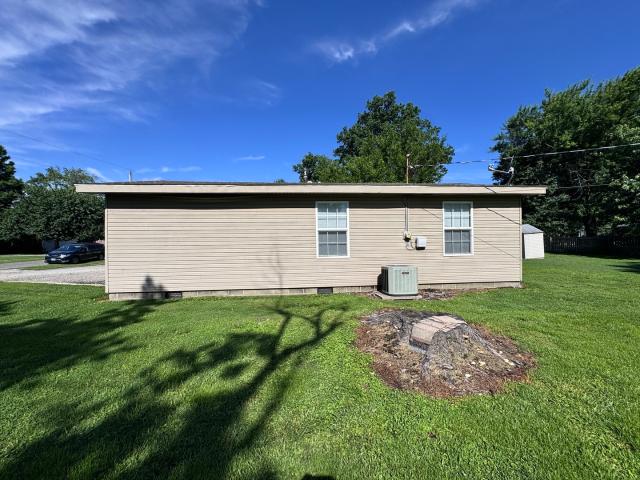 House for sale in Kell, Illinois