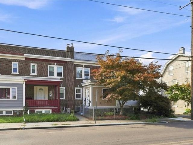 Townhouse for sale in South Side, Allentown
