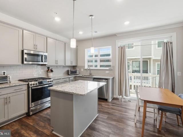 Townhouse for sale in Derwood, Maryland