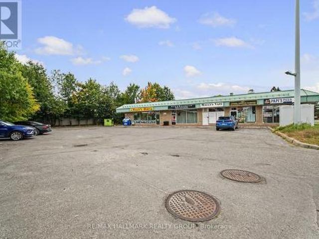 Commercial for sale in Queenswood Village, Ottawa