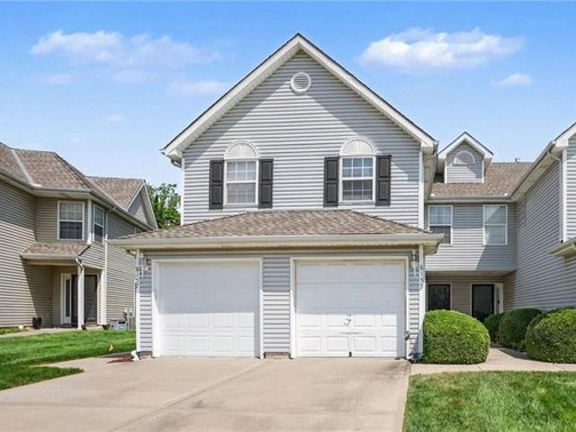 Townhouse for sale in Kansas City, Missouri
