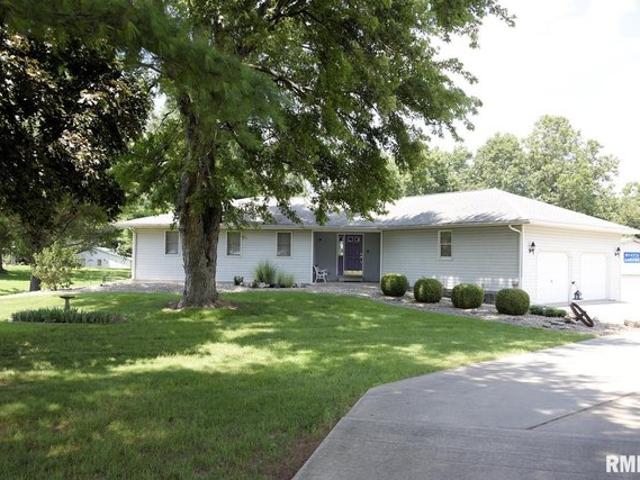 House for sale in Pleasant Plains, Illinois